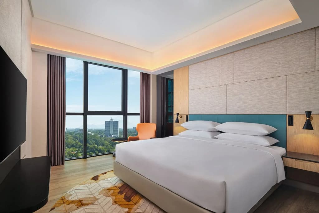 Sheraton Kuching Hotel - photo 18