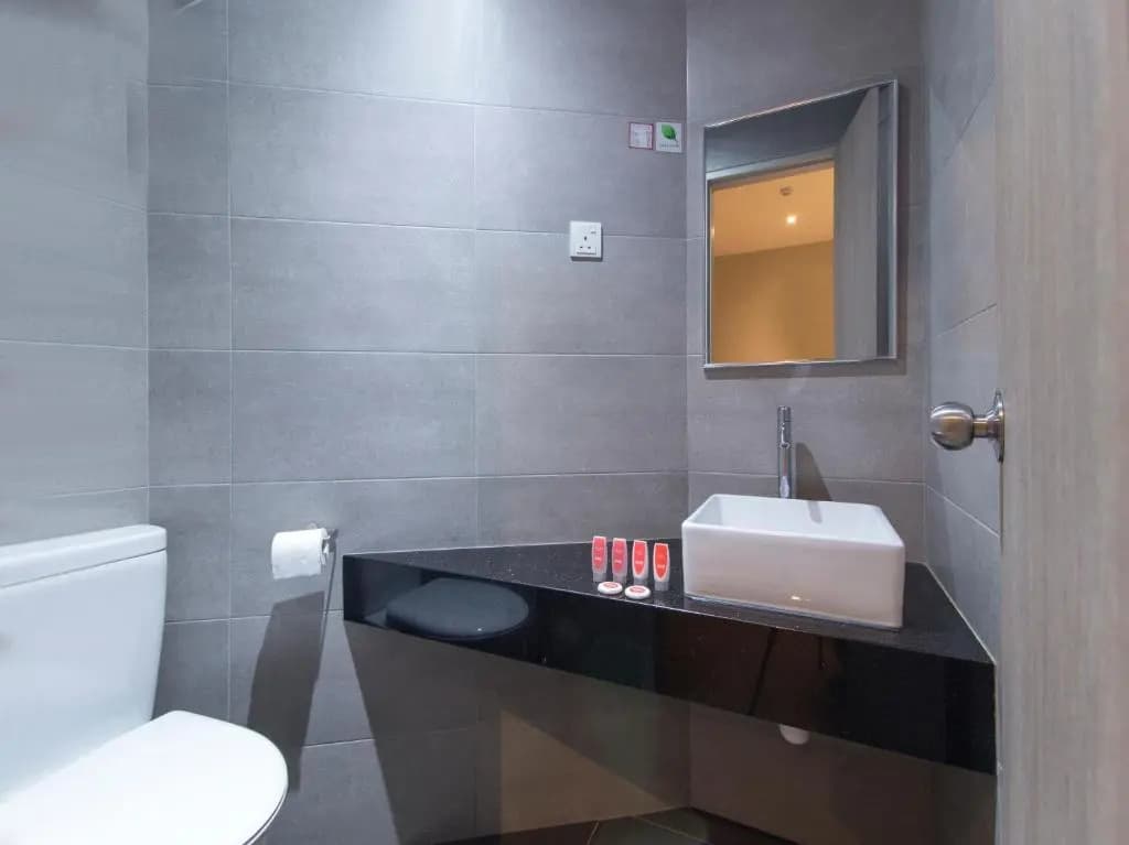 Yootel Boutique Hotel - photo 9