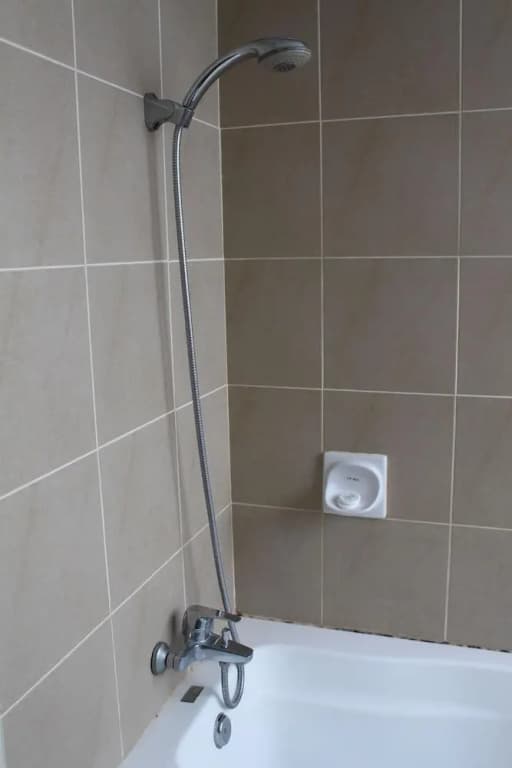 Peaceful Service Suites at Taragon Puteri Bintang - photo 6