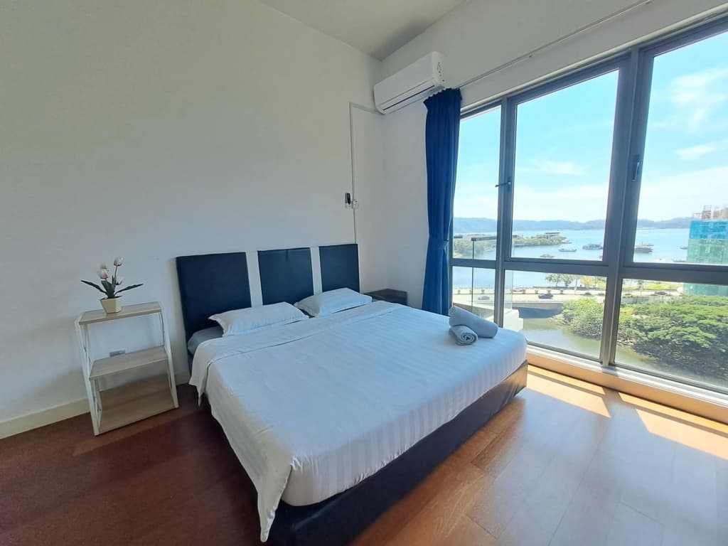Sunrise Suite Imago Loft Seaview 3 bedroom 1600 sqft above Imago Shopping Mall - photo 2