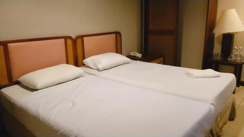 Harbour Inn Melaka - photo 14
