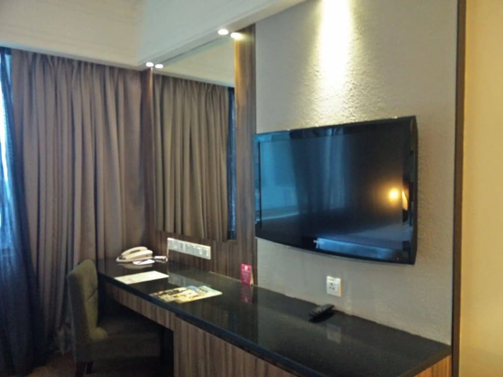 Hotel Royal Kuala Lumpur - photo 5