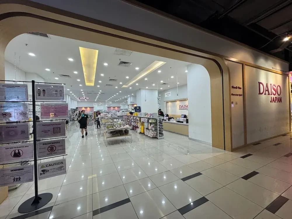 JB City Shopping Mall Apartment - photo 16