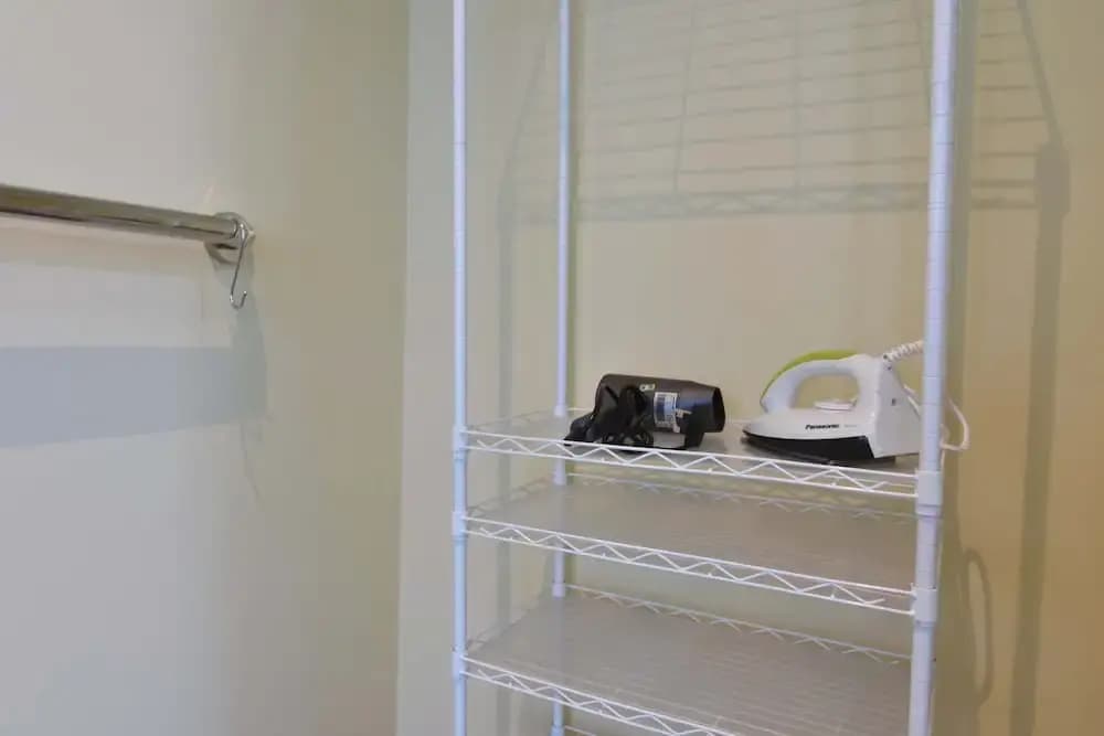 Cozy 1BR Suite at Tritower Steps to JB CIQ - photo 10