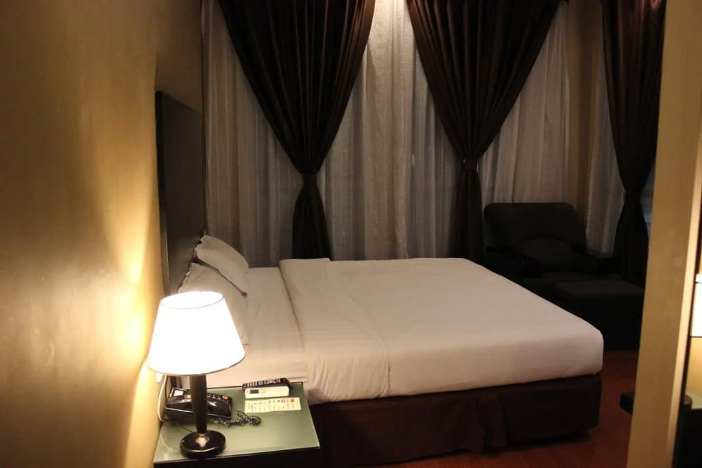 Hotel 17 - photo 23