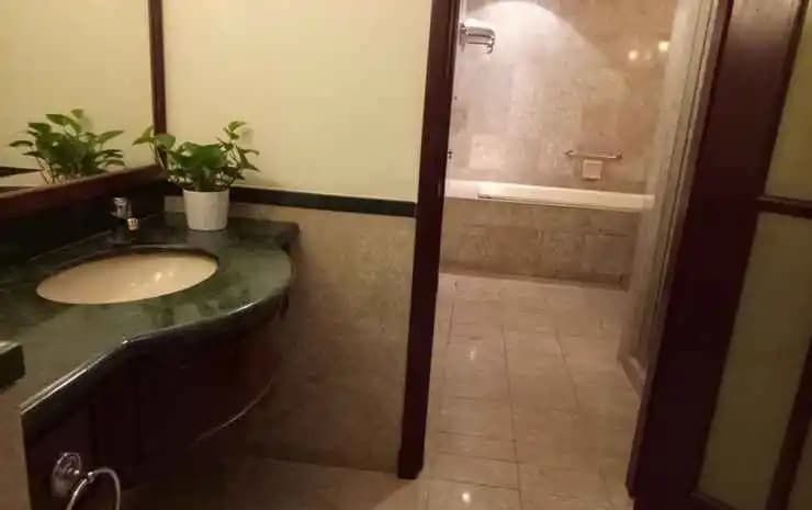 KL Bintang Suites @ Times Square - photo 26