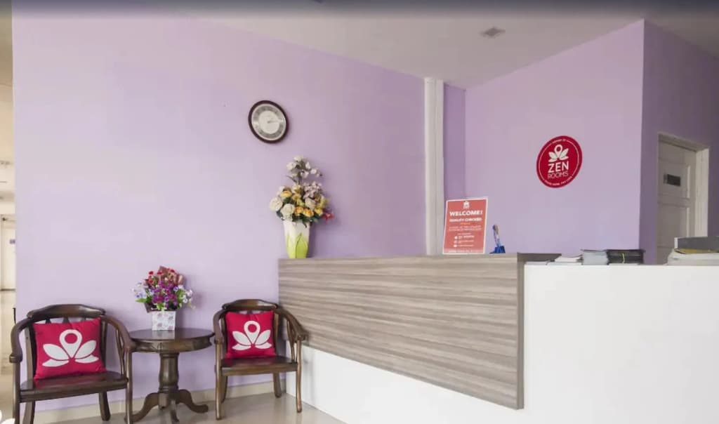 OYO 275 Senyum Inn - photo 9