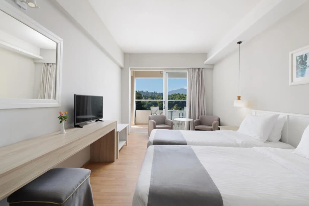 Elea Beach Hotel - photo 6