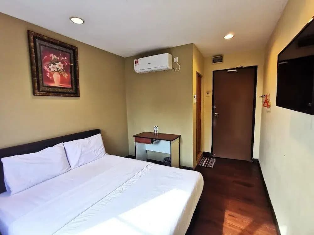 98 Hotel - photo 4