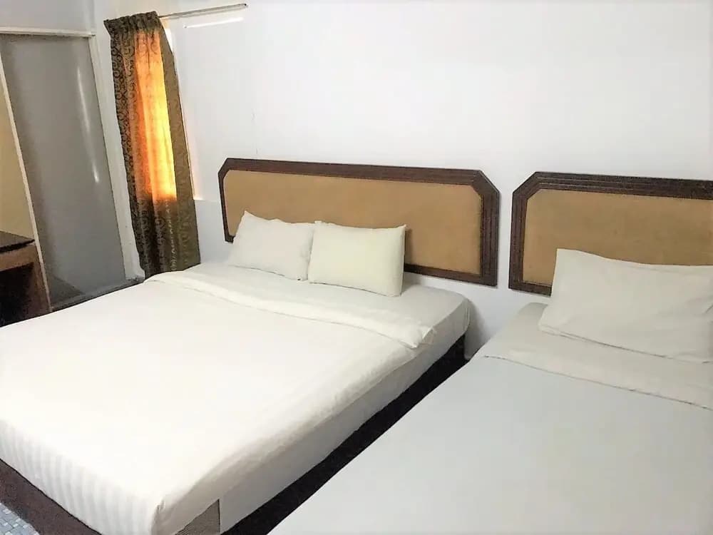 OYO 90465 Pelangi Baru Hotel - photo 8