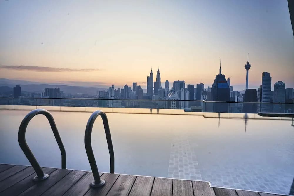 Regalia Residence @ KLCC View Sky Pool by MC - photo 13