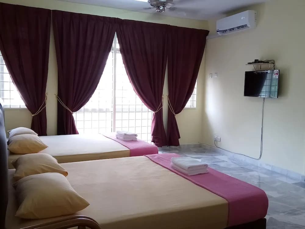 Rose Condo Cocobay Beach Resort - photo 5