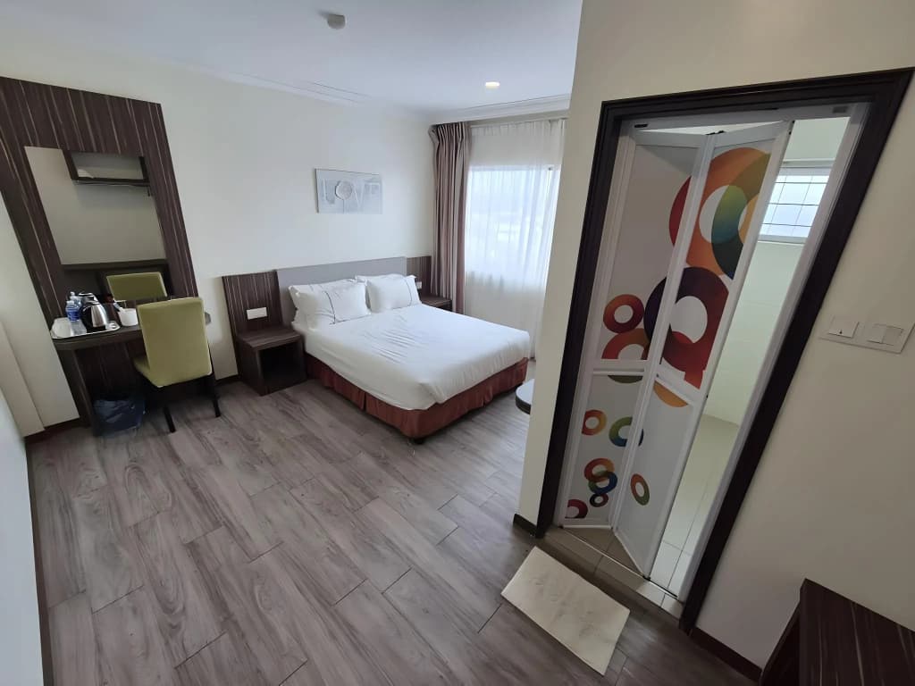 Angsoka Hotel - photo 2