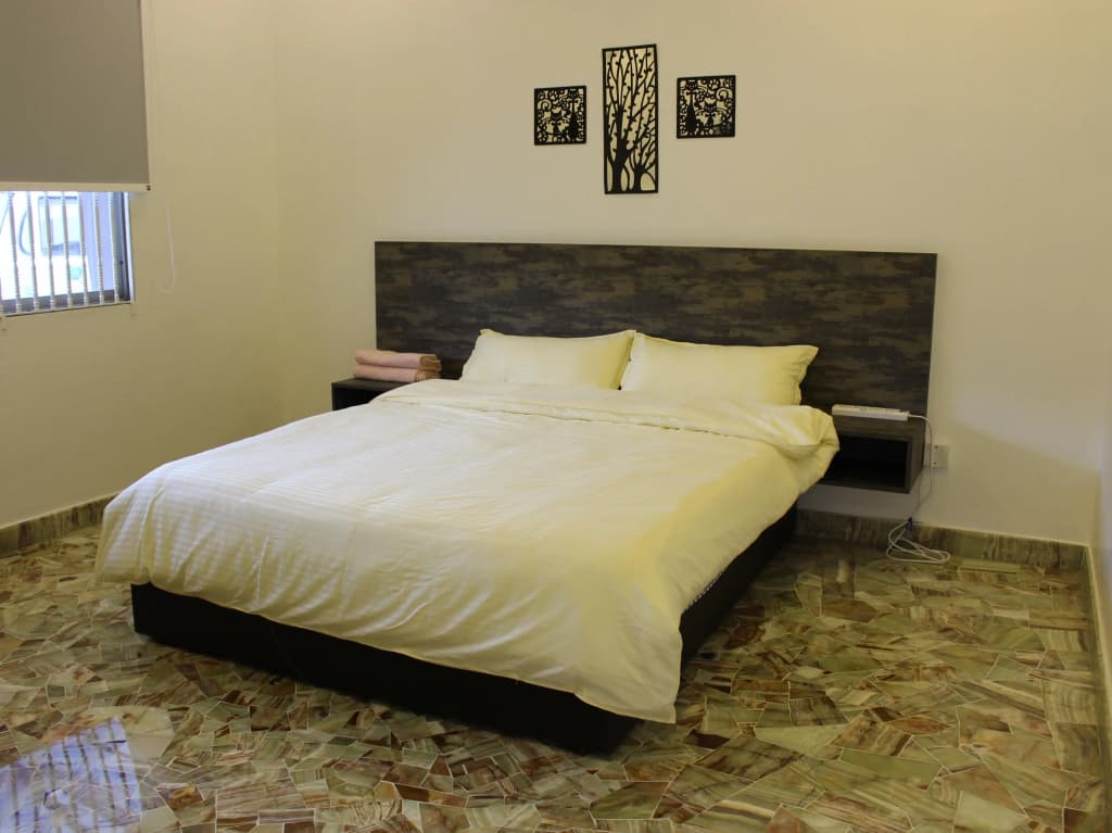135 Century Villa - photo 4