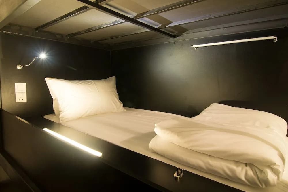 Illuminate Boutique Hostel - photo 5