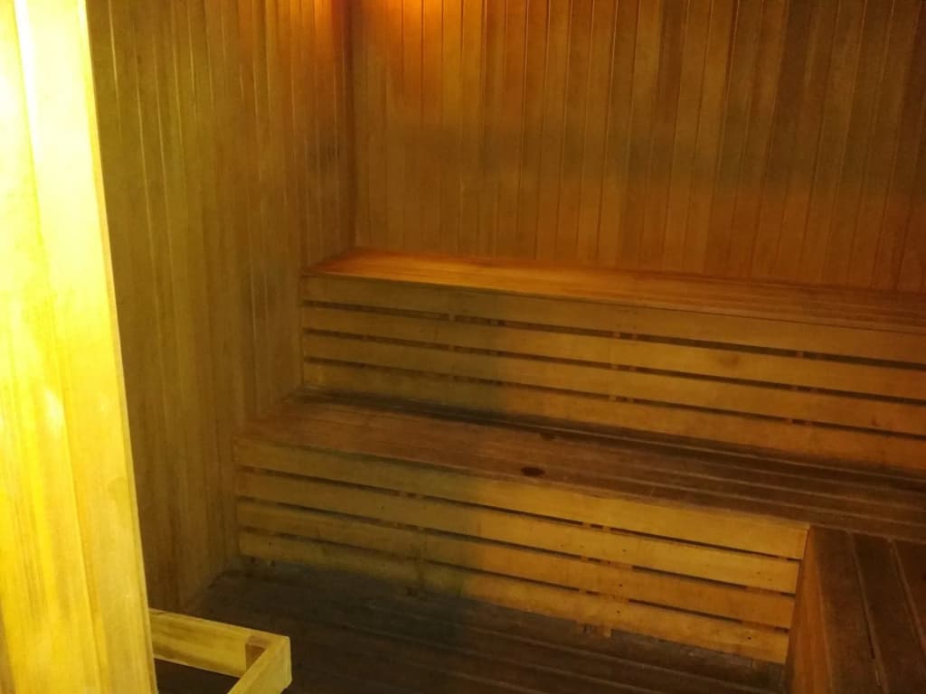 Queens Service Suite at Swiss Garden Residences - photo 16