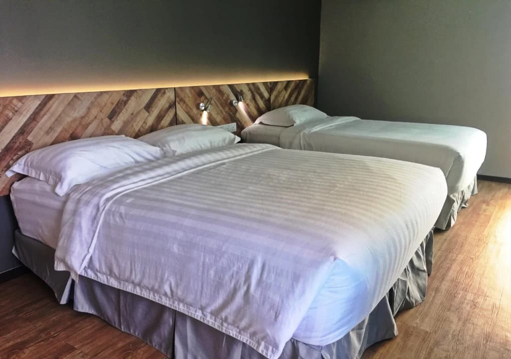 G5 Hotel and Services Apartment - photo 3