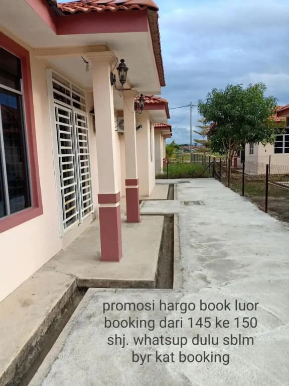 adamz guest house - photo 4