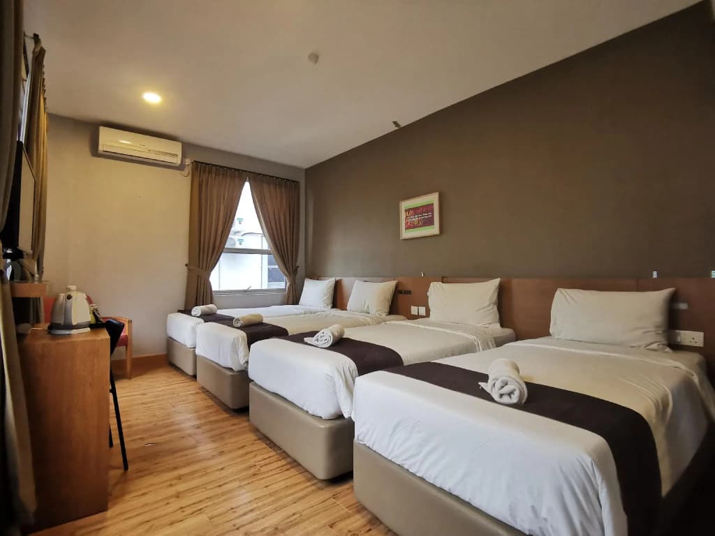 Hotel Ariana Iskandar - photo 3