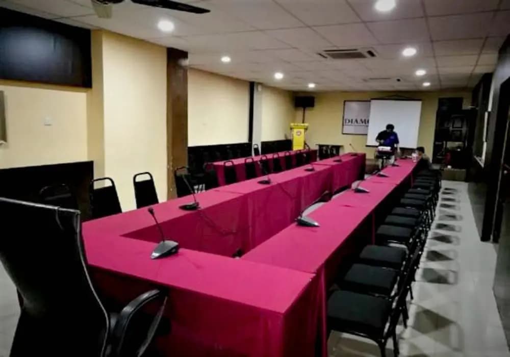 Diamond Hotel - photo 17