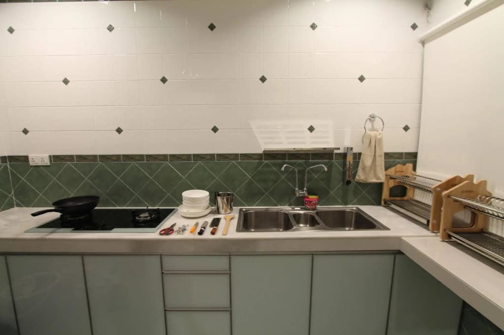 Ian's De Splendid Home - photo 10