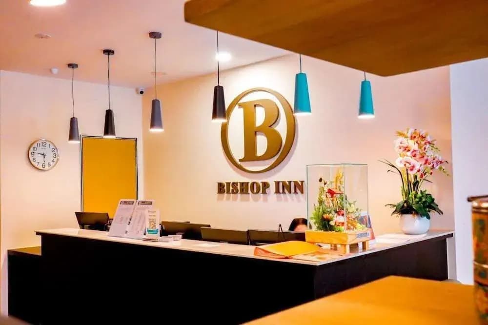 Bishop Hotel - photo 2
