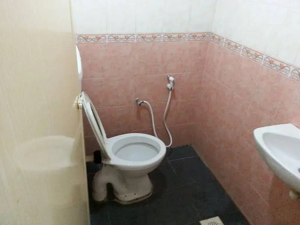 OYO 89850 Mutiara Motel - photo 9