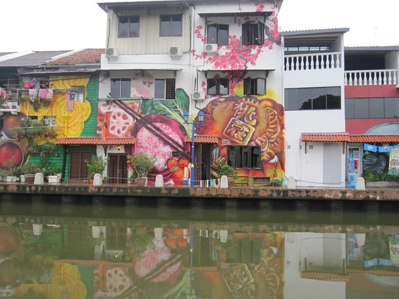 Oriental Riverside Guesthouse - photo 16