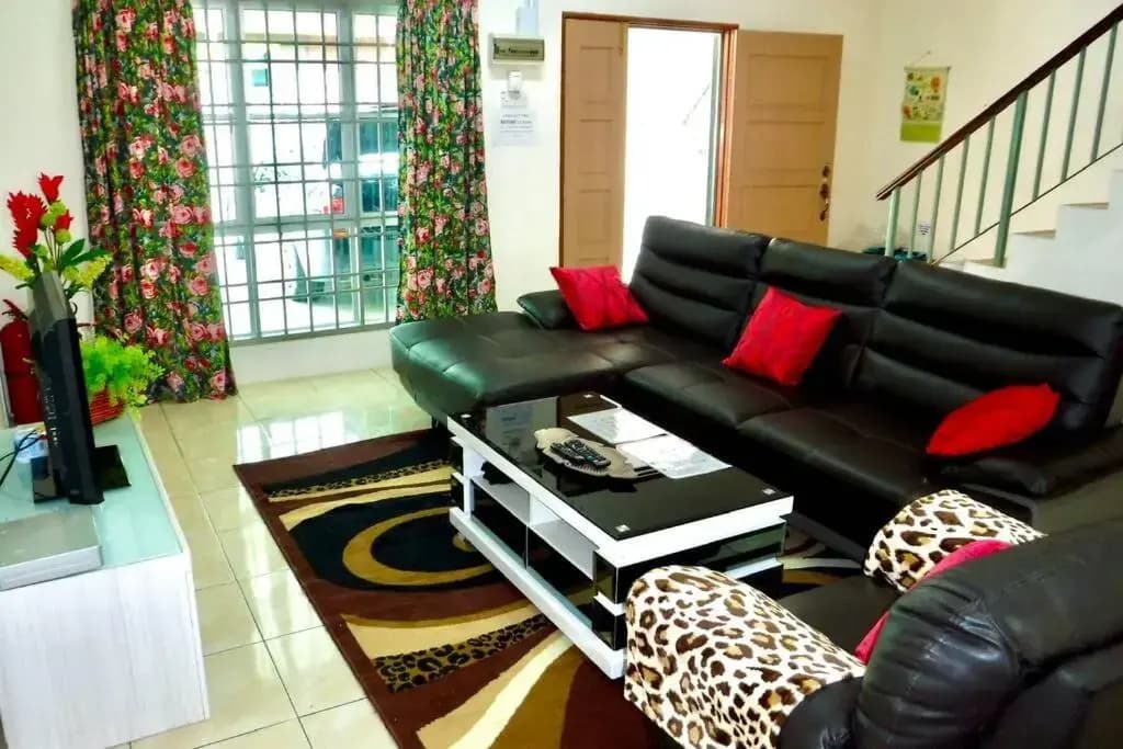 LILY VACATION HOME at CAMERON HIGHLANDS - 13 PAX,FREE WiFi w CARPORCH - photo 8