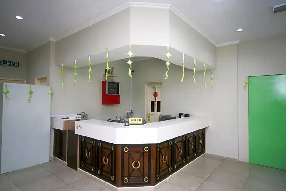 OYO 563 Jockey Lodge Hotel - photo 8