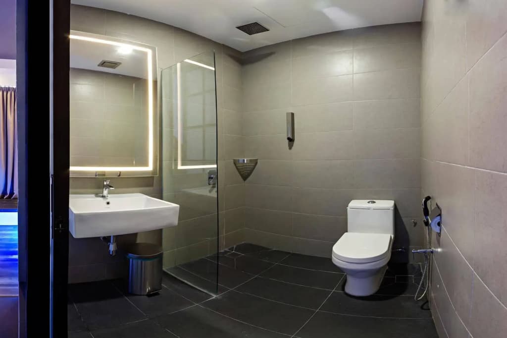 Roomies Suites - photo 11