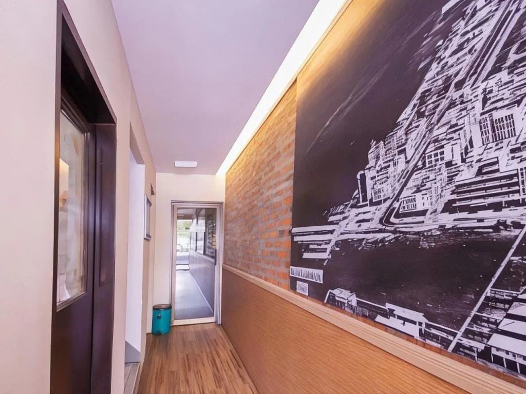 Sri Iskandar Hotel - photo 34