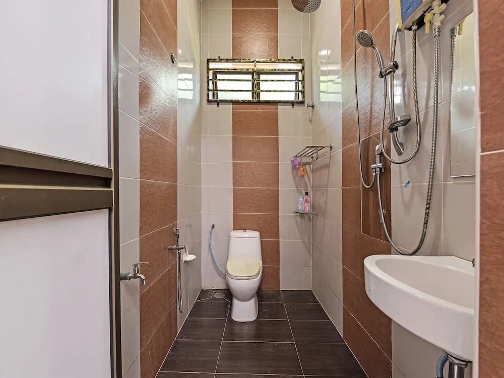 OYO Home 90448 Nurbayu Guest House - photo 6