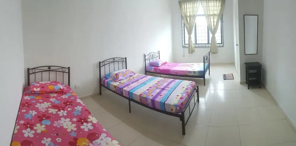 Homestay Ainizie Melaka - photo 5