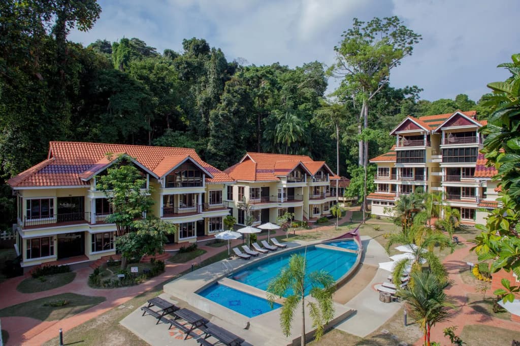 Anjungan Beach Resort - photo 10