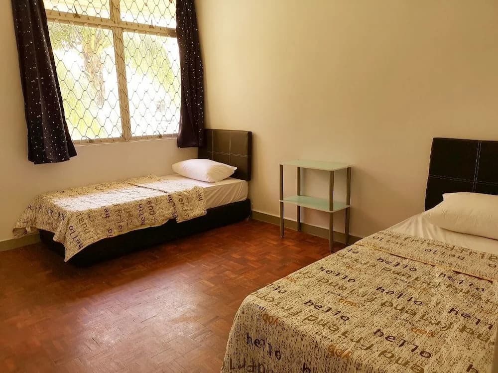 Le Le Seaside Villa Tanjung Aru - photo 6