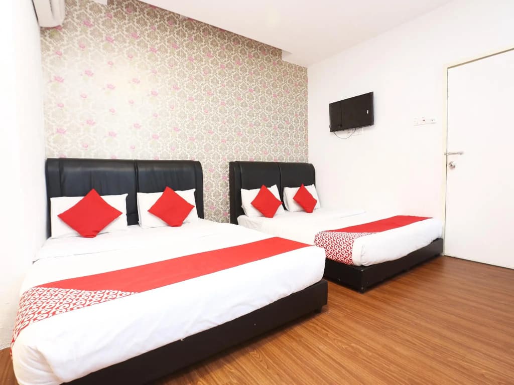 OYO 717 MR J Hotel Wakaf Che Yeh 2 - photo 2