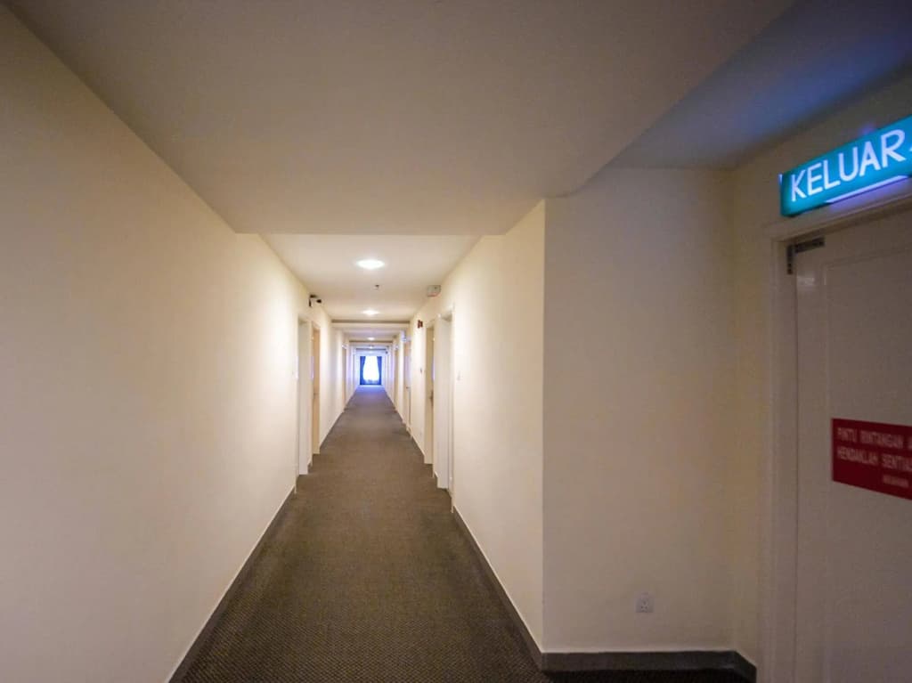 OYO Rooms Bundusan Commercial Centre - photo 16