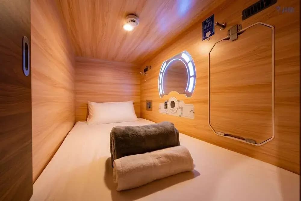 JPOD Capsule Hotel - photo 35