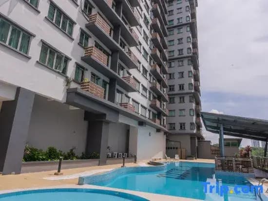 E-Tiara Serviced Apartment by Favspace - photo 1