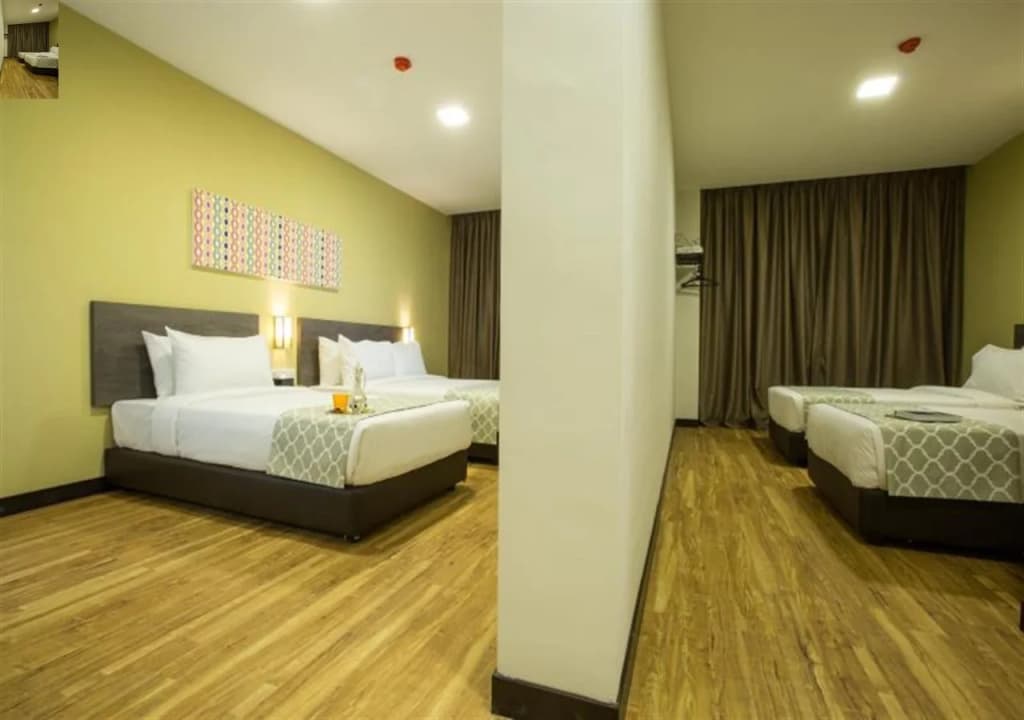 Humaira Hotel - photo 9
