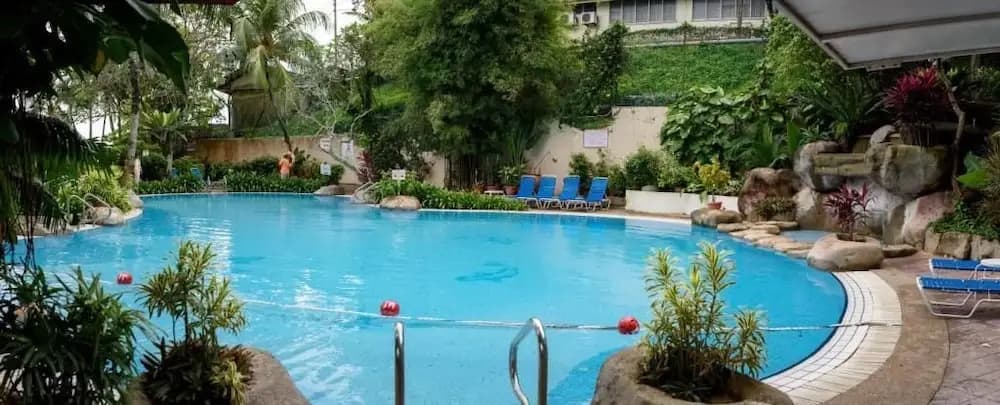 Expats Nook Beach Resort - photo 12