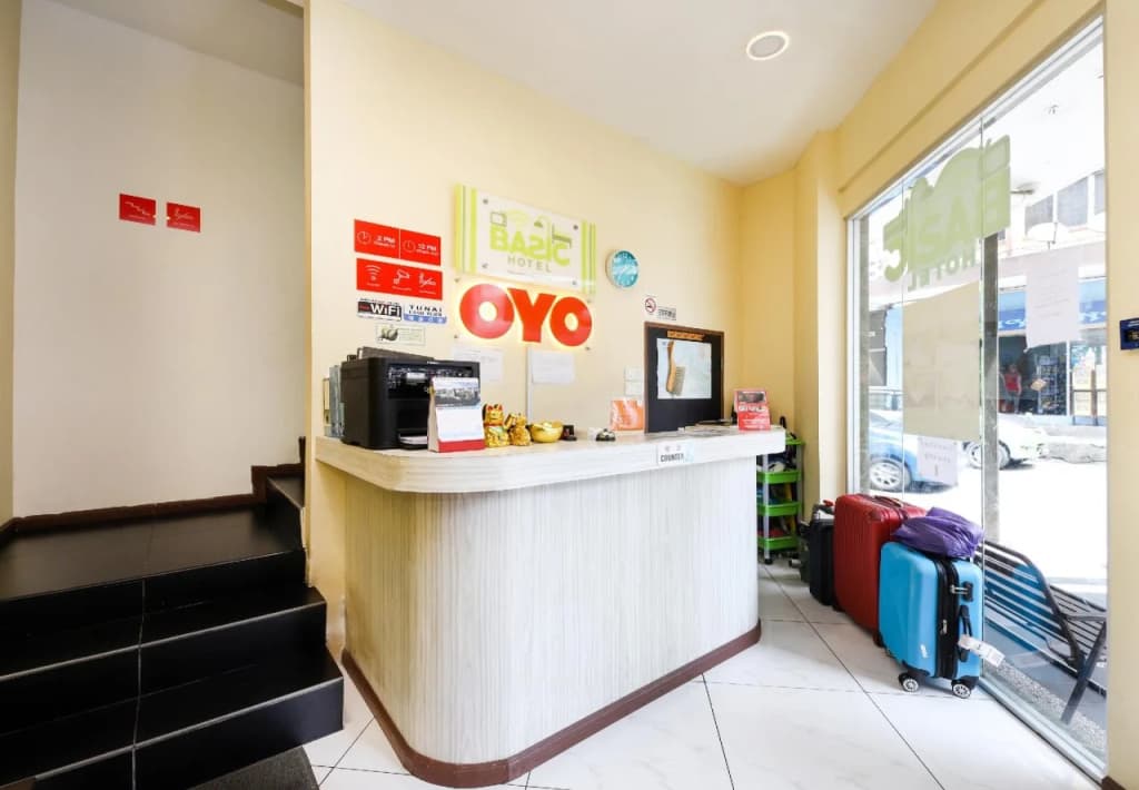 Basic Hotel - photo 1