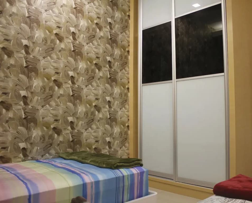 H2H Reunion House - photo 1