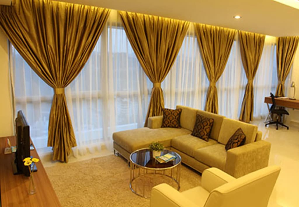 Regalia Upper View Hotel - photo 10