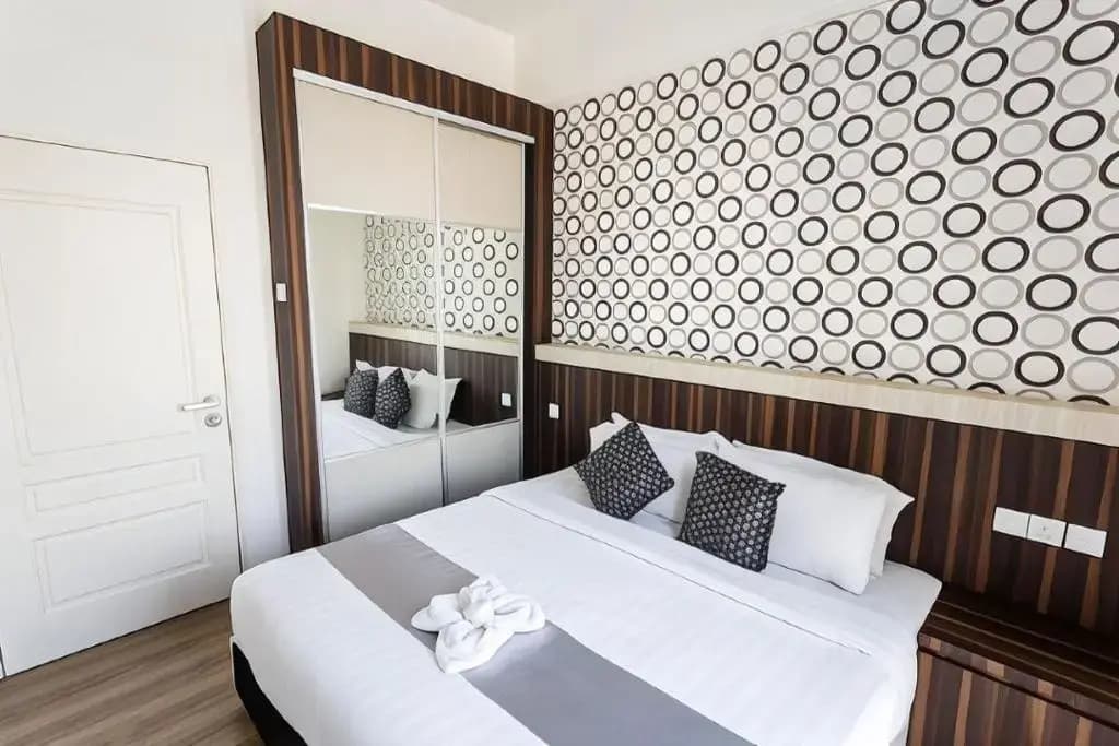 E-Red Hotel Melaka - photo 2