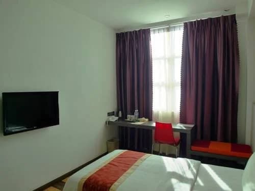 Studio8 Inn - photo 3