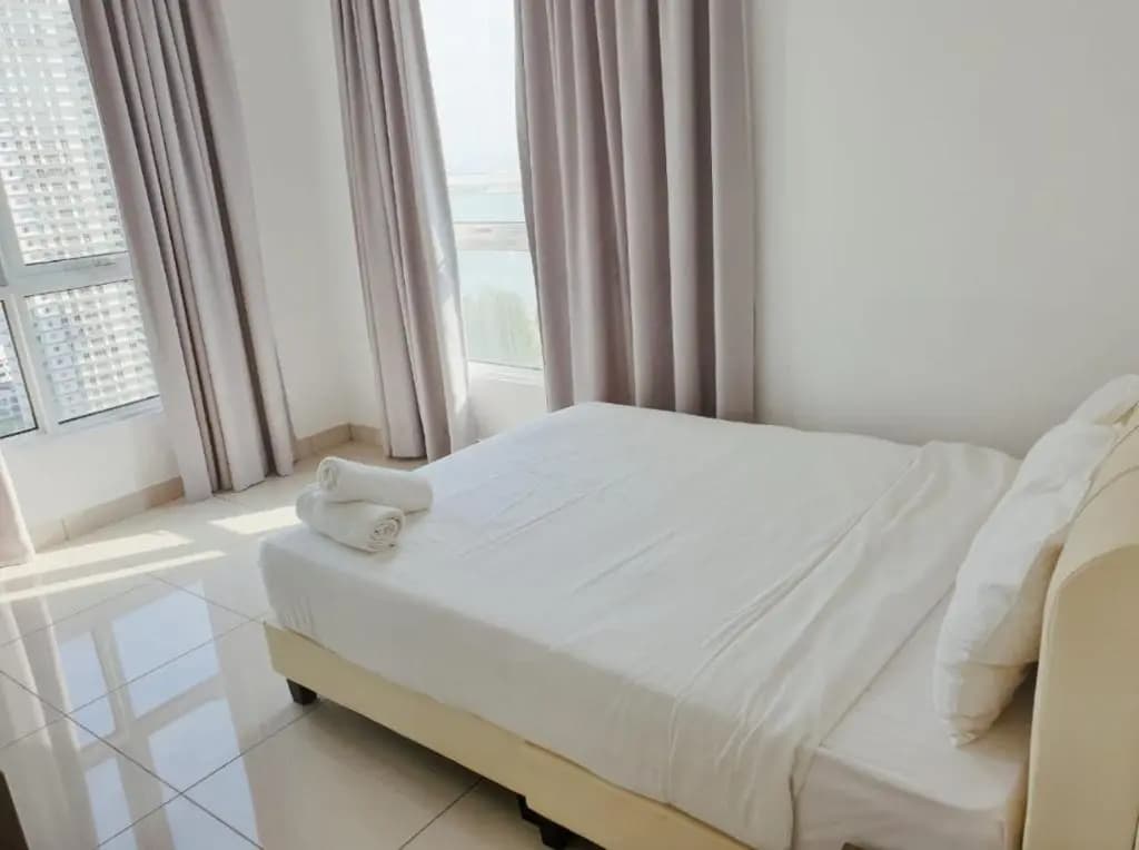 Mansion One 3 Bedroom SEAVIEW Gurney Georgetown 1-13Pax - photo 1