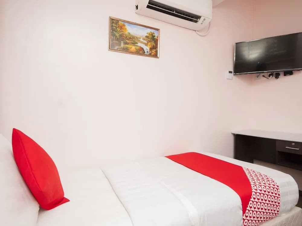 OYO 896 Bintang Fajar Hotel - photo 1