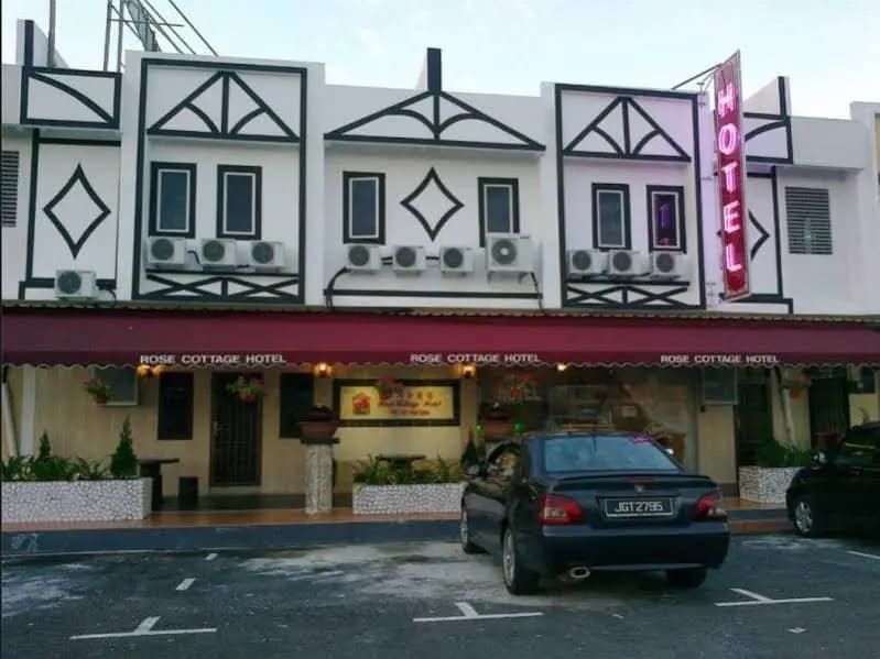 Hotel Zamburger Taman Nusa Jaya - photo 4